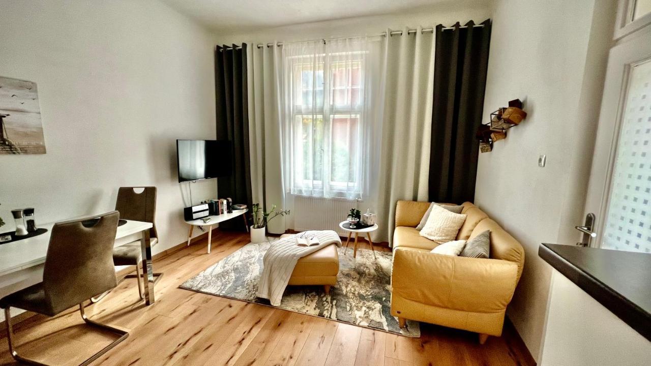 Apartment Im Gruenen Leoben  Exteriör bild
