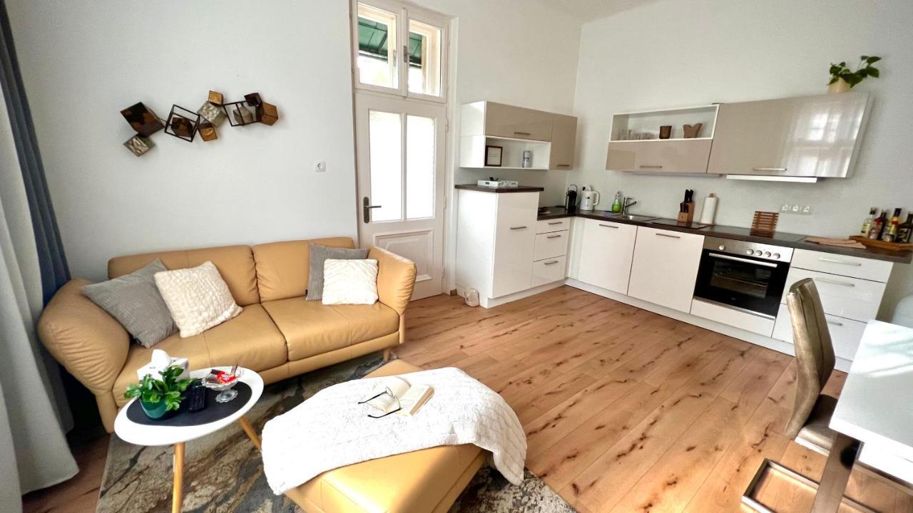 Apartment Im Gruenen Leoben  Exteriör bild
