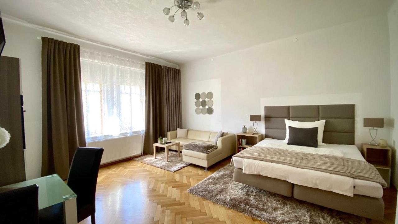 Apartment Im Gruenen Leoben  Exteriör bild