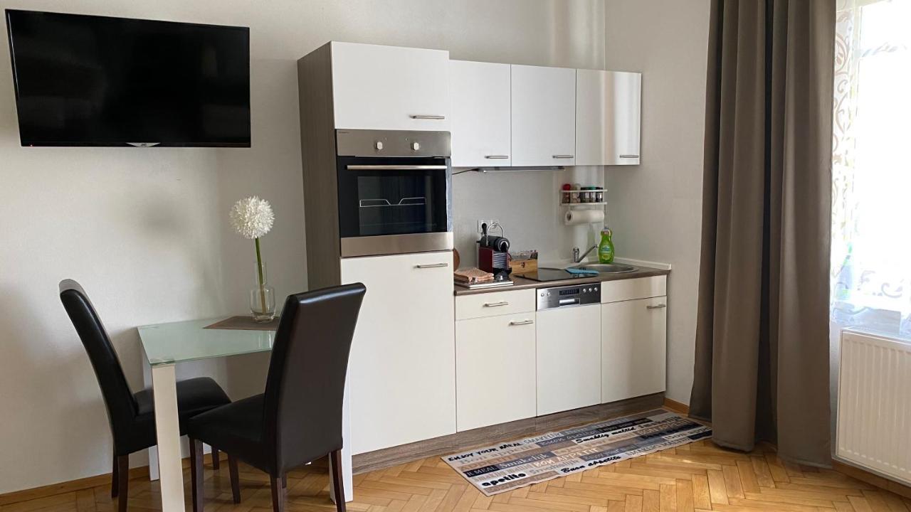 Apartment Im Gruenen Leoben  Exteriör bild
